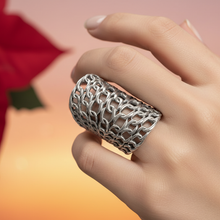Load image into Gallery viewer, Encadenado Ring – Linked Chain Statement in .925 Sterling Silver