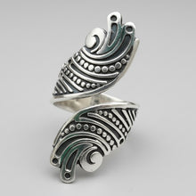 Load image into Gallery viewer, Penacho Ring – Bold Feather Statement in .925 Sterling Silver
